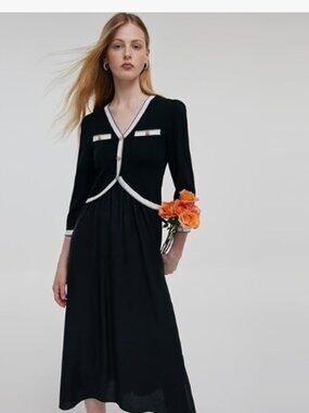 Nanette Lepore Black Knit Sweaters Dresses Black V-Neck Size L NWT